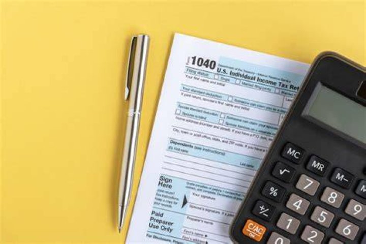 Should tax returns be printed single sided?